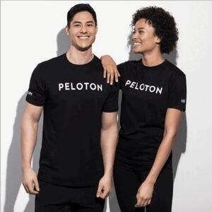 PELOTON  Centuray‎ Cotton Black Short Sleeve T-Shirt Size Small